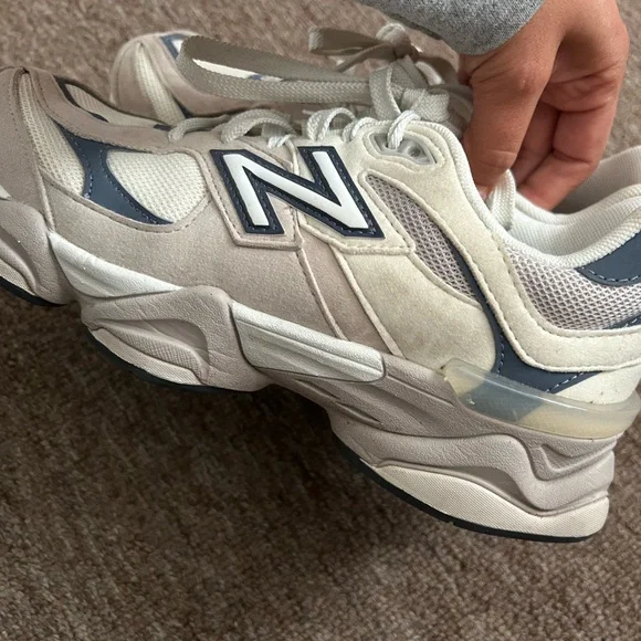 New Balance 9060 - Picture 5 of 8